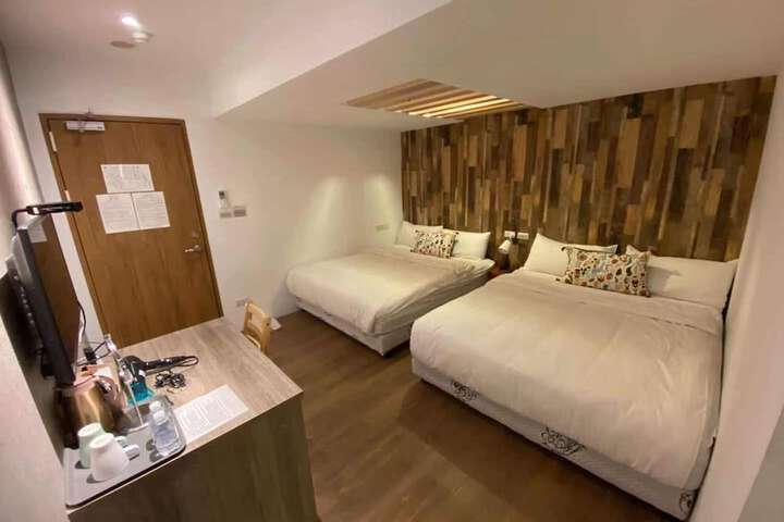 Room 7 of 44