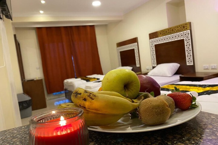 Room 2 of 31