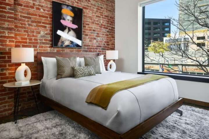 Room 50 of 119