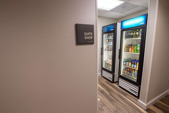 Snack bar