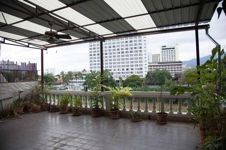 Terrace/Patio 17 of 27