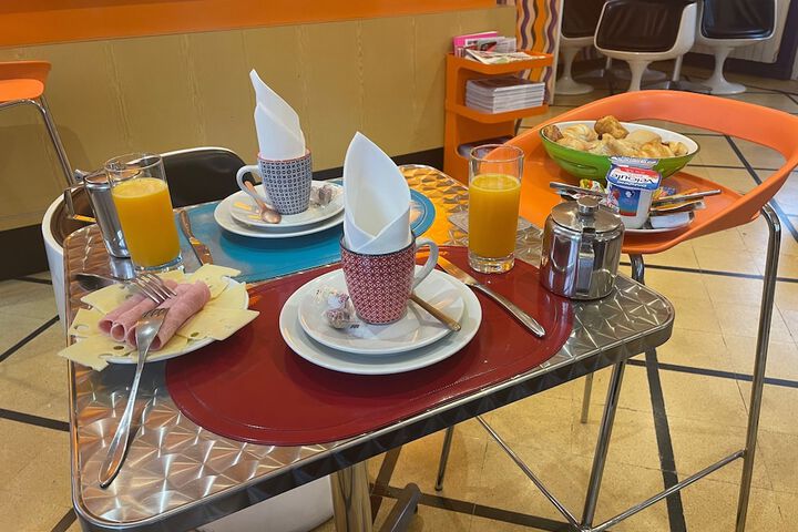 Breakfast/Coffee Service 41 of 47