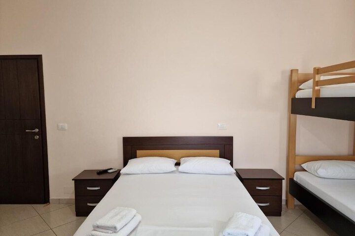 Room 20 of 68