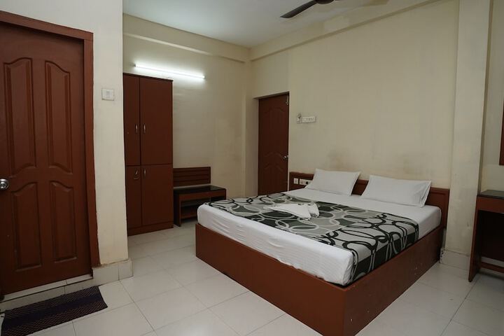 Room 6 of 19