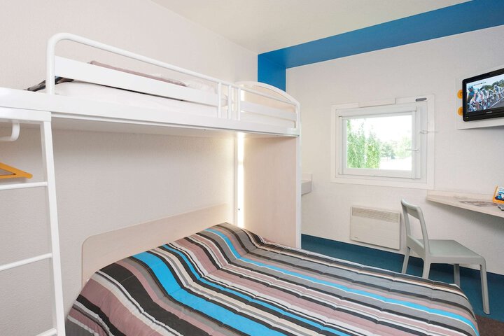 Room 5 of 70