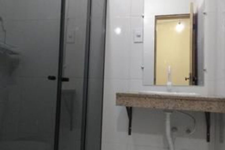 Room 5 of 20