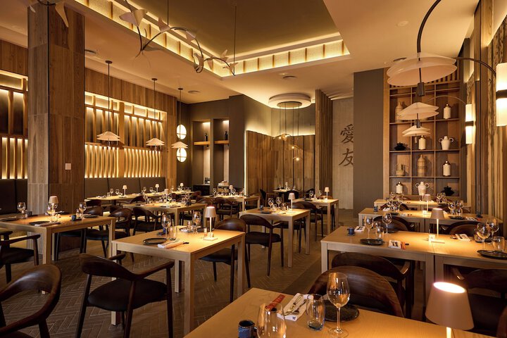 Dining 70 of 101