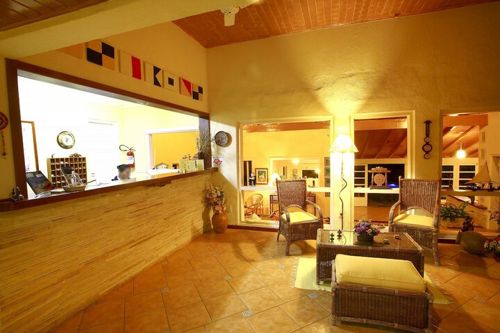 Concierge desk