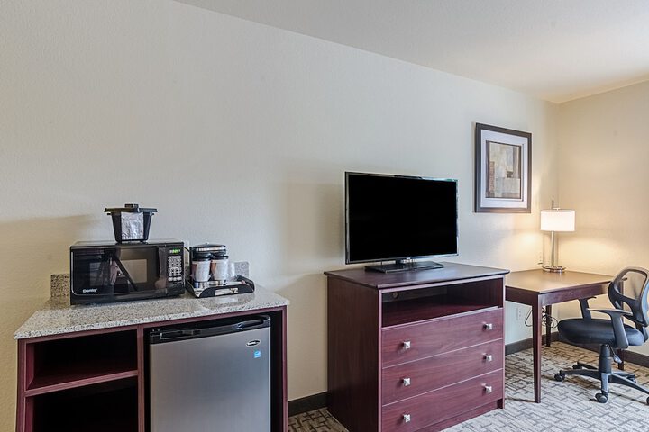 Room 6 of 46