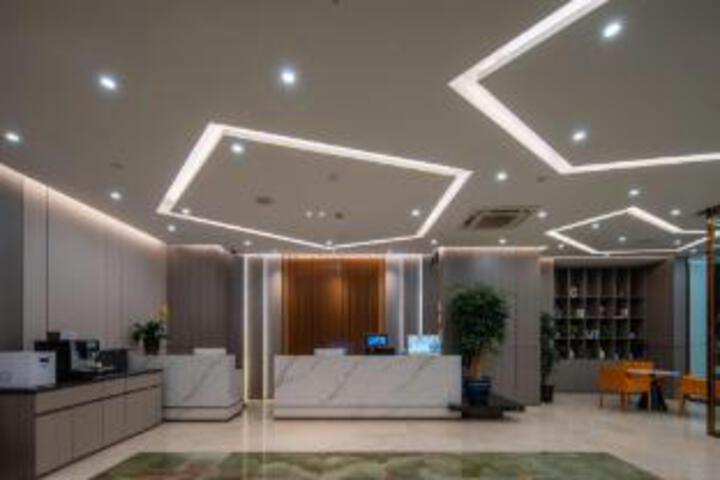 Guike Apartment Hotel (Shanghai Changshou Road Wuning Road Metro Station Branch)