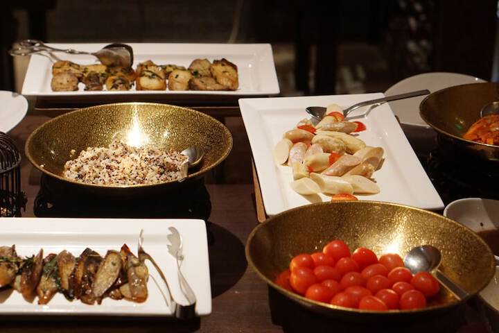 Dining 39 of 59