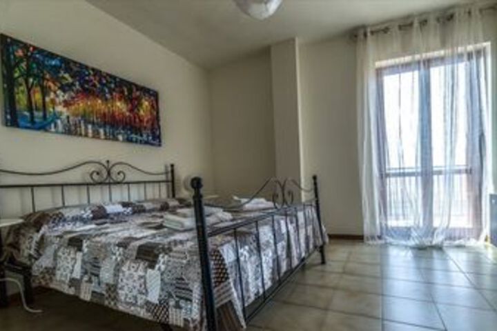 Room 9 of 20
