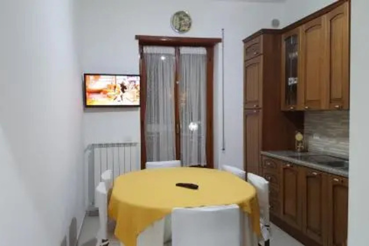 Room 3 of 10