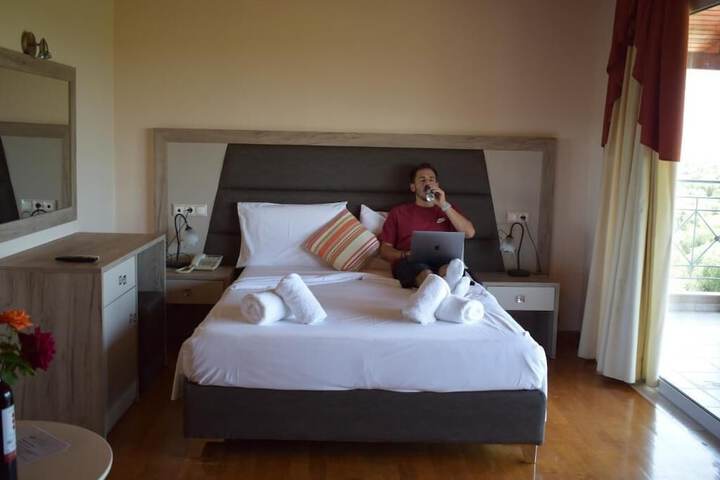 Room 19 of 59