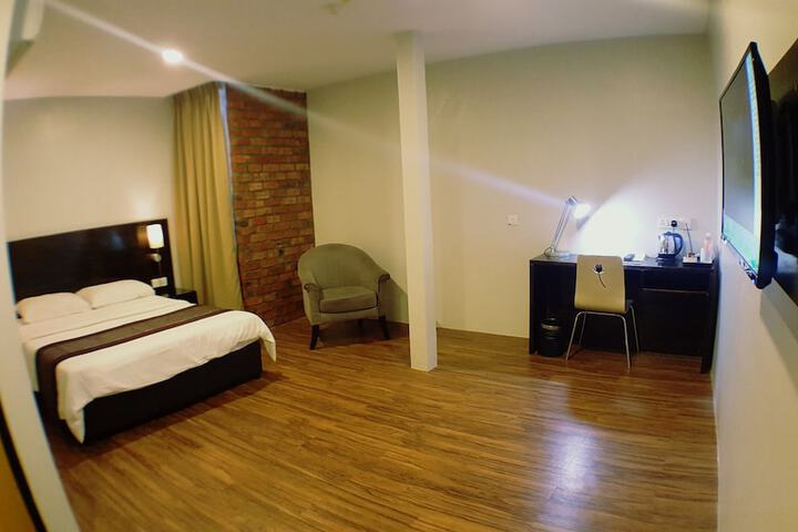 Room 20 of 43