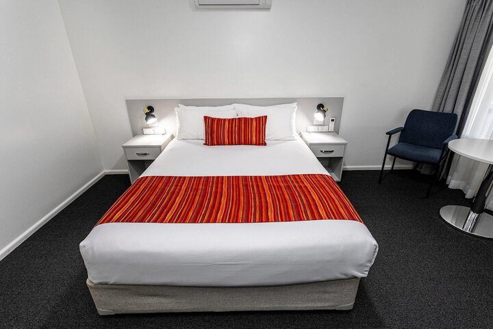 Room 54 of 85