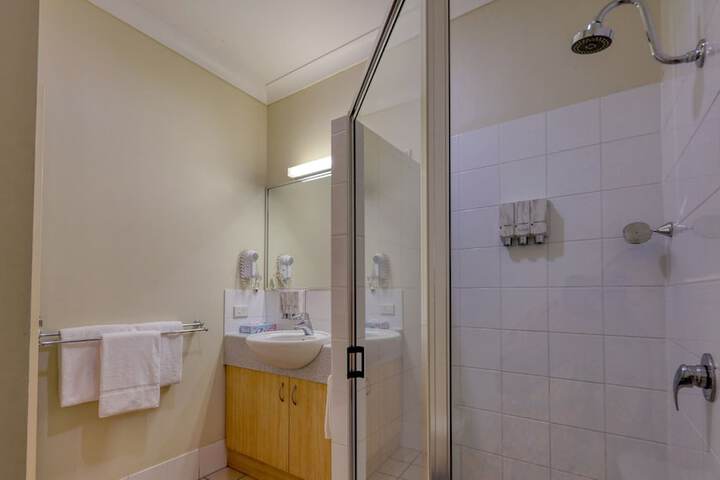 Room 13 of 31
