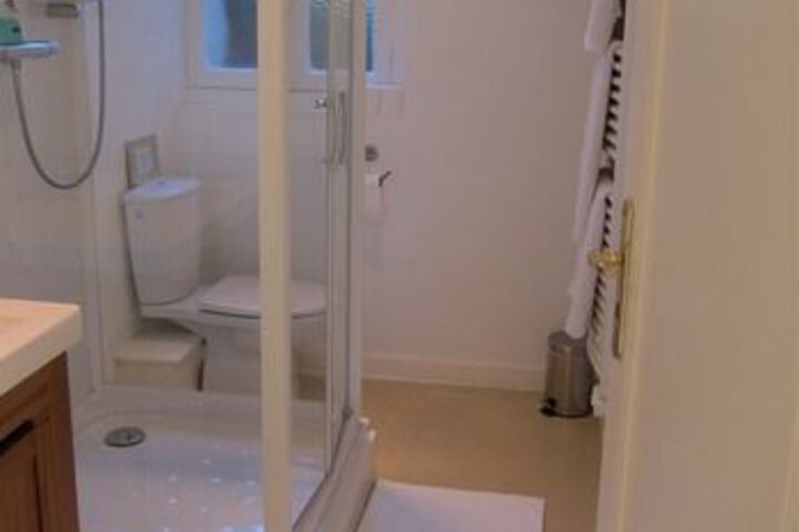 Room 5 of 45