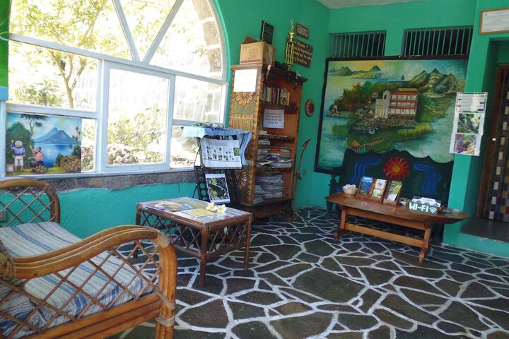 Guest Lobby