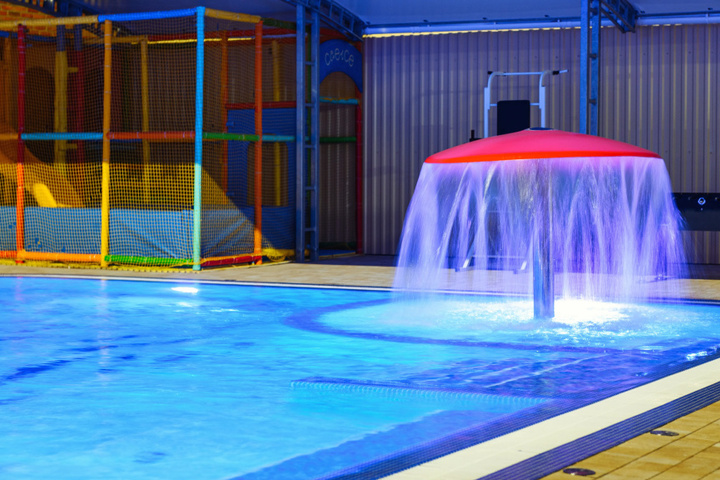 Pool 10 of 18
