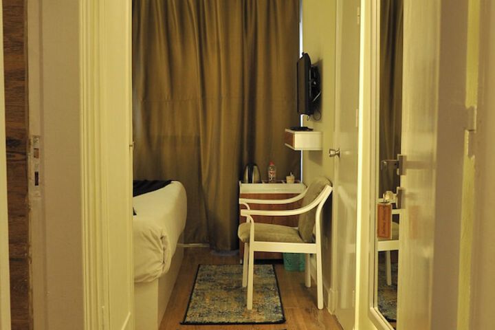 Hotel 73 of 78