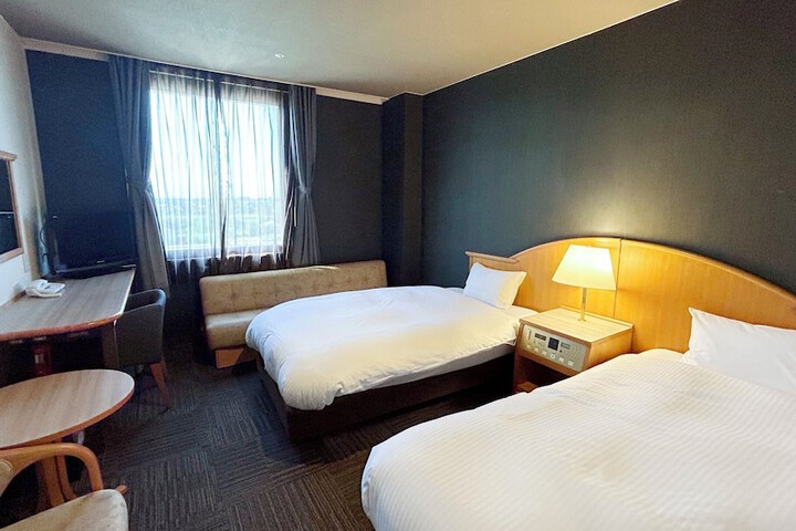 Room 7 of 43