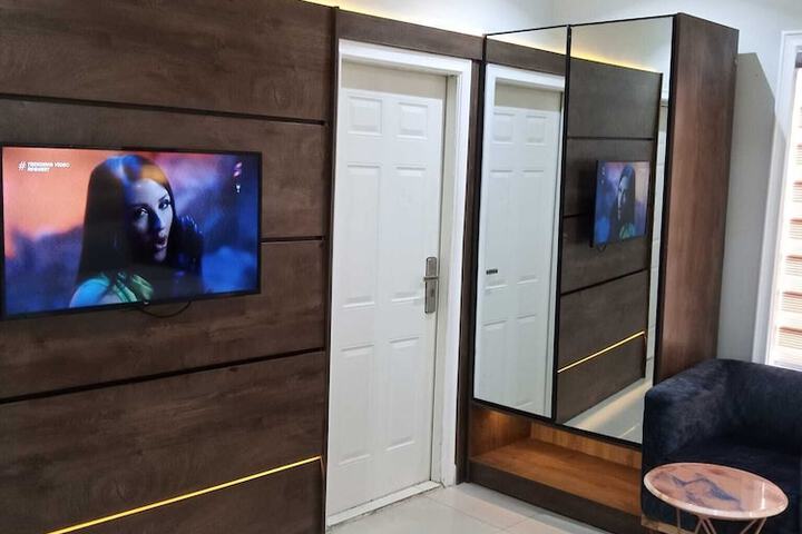 Room 4 of 31