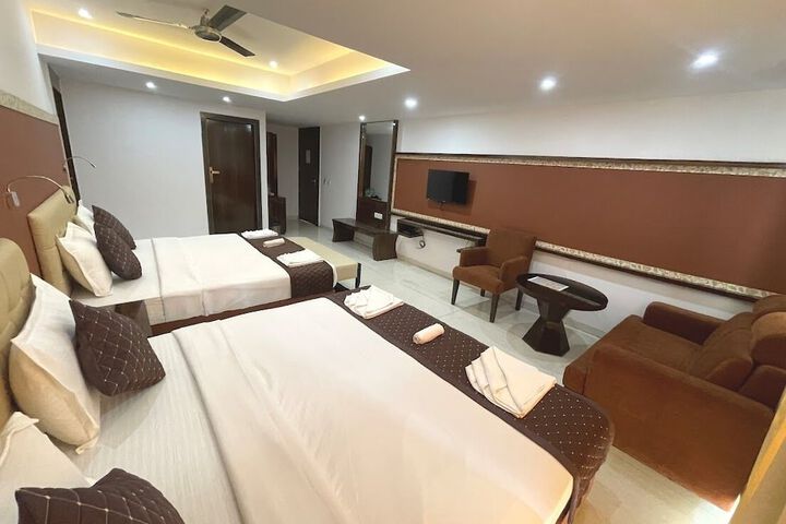 Room 4 of 29