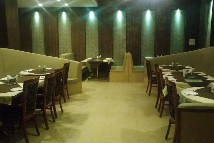 Dining Photos