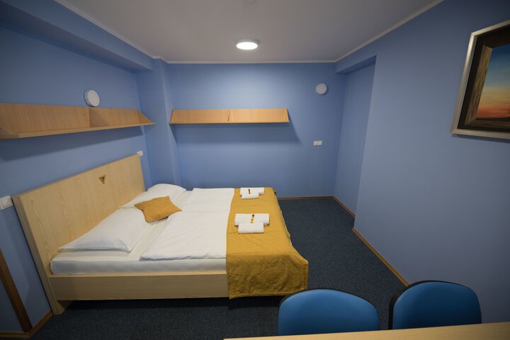 Room 22 of 69