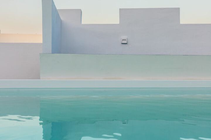 Pool 28 of 40