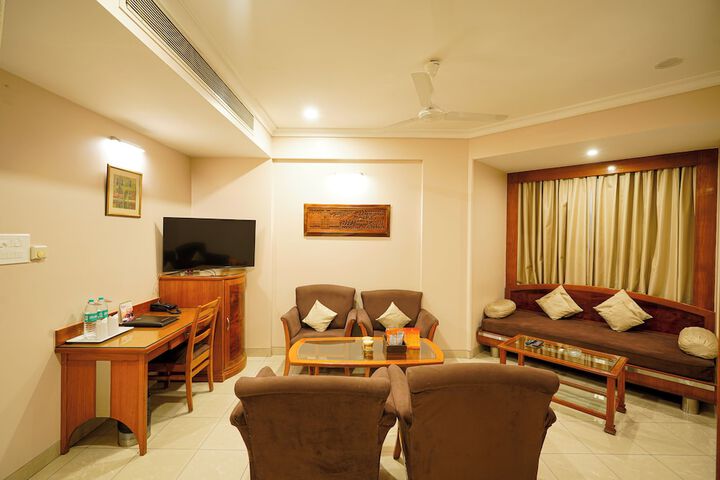 Room 14 of 64