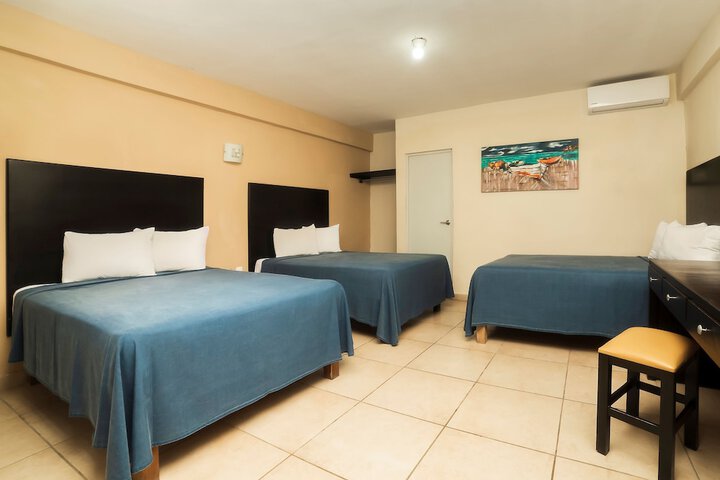 Room 18 of 27