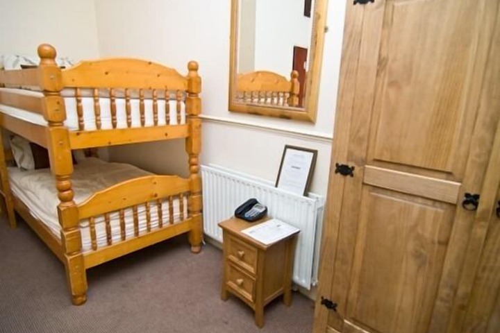 Room 5 of 44