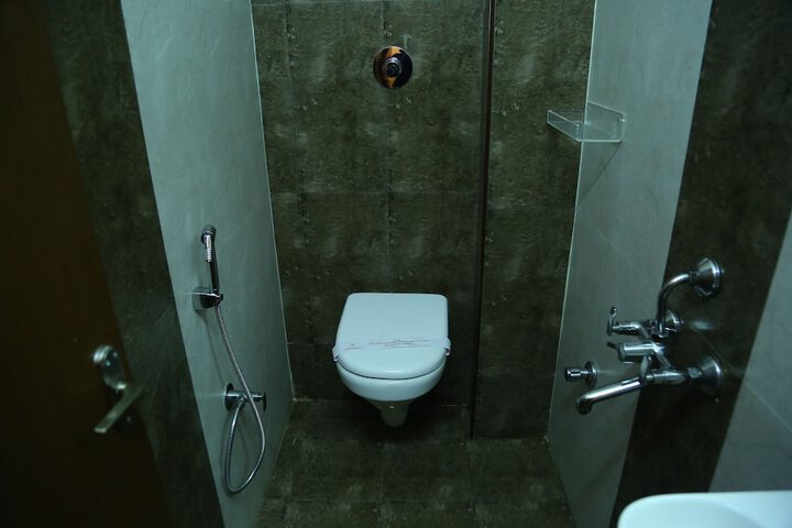 Room 25 of 52
