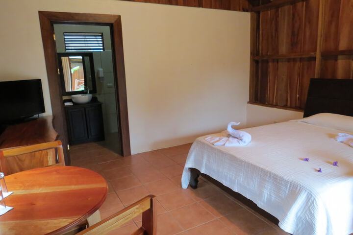 Room 3 of 27