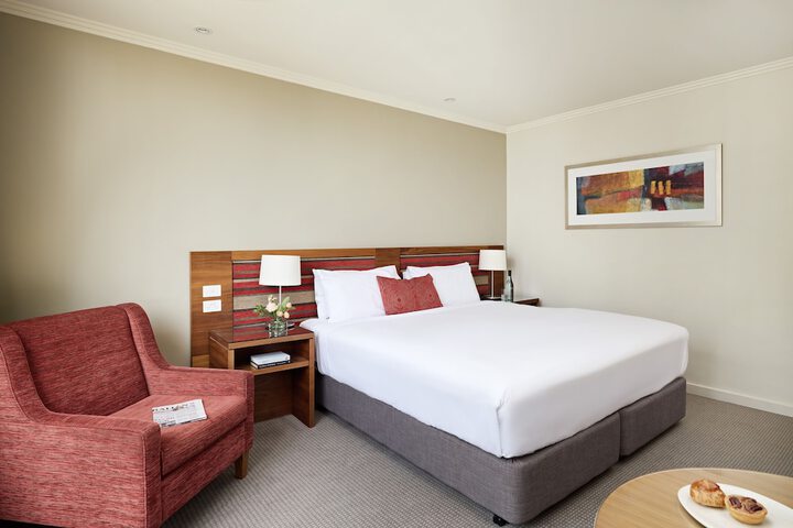 Room 10 of 74