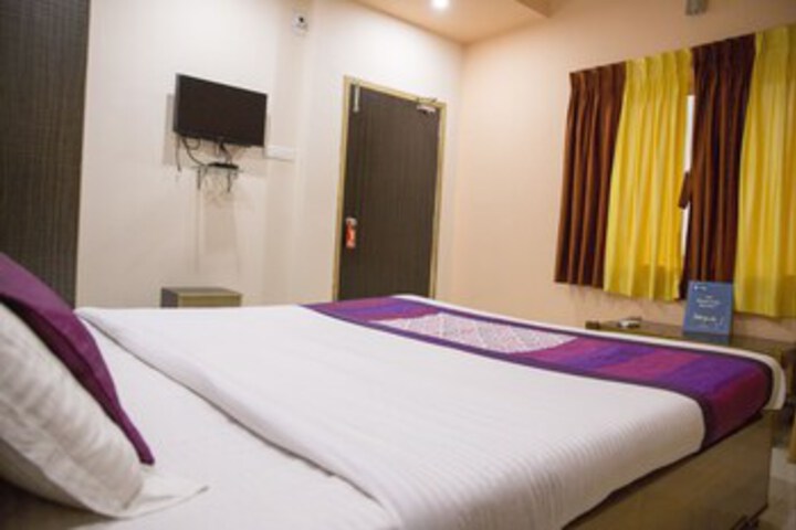 Room 16 of 22