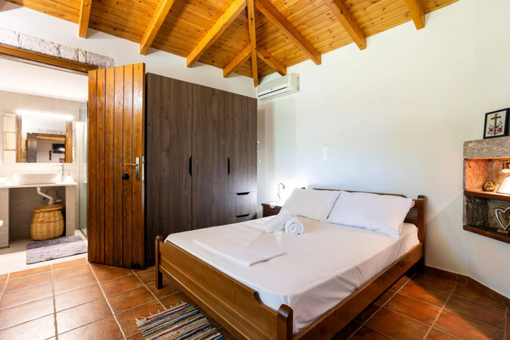 Petalidi Stone House with Garden Near the Beach