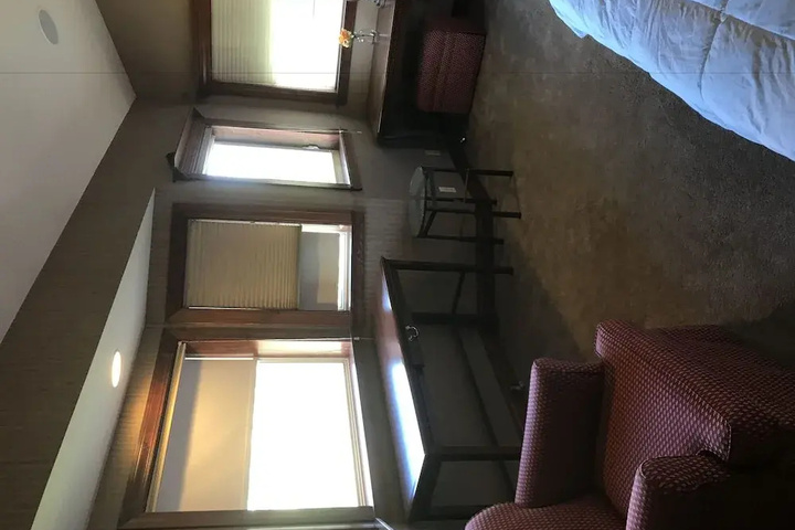 Room 3 of 21
