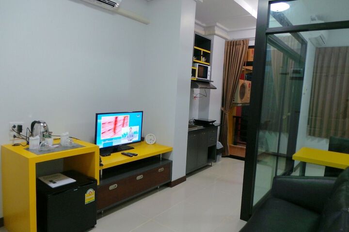 Room 8 of 31