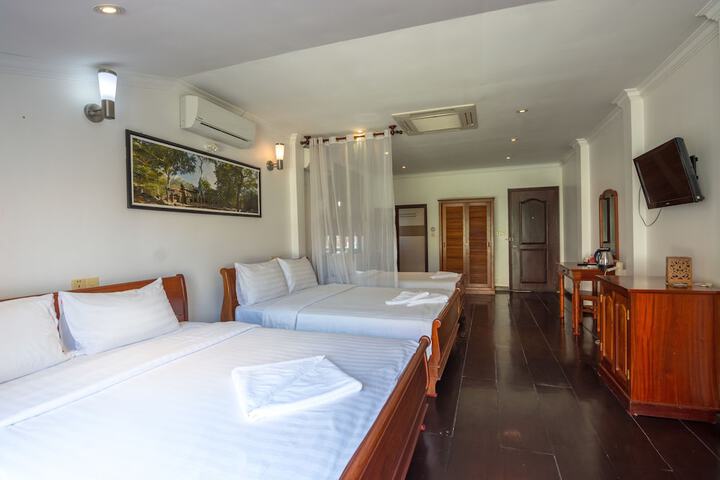Room 15 of 105