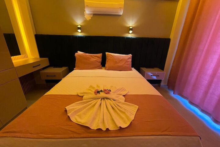 Room 3 of 19