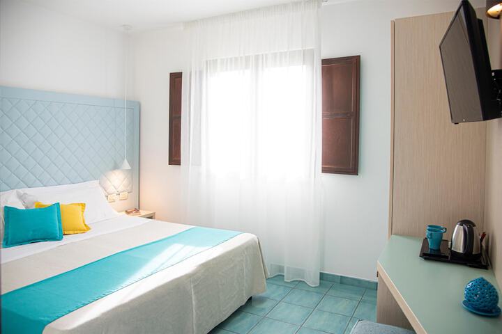 Room 13 of 109