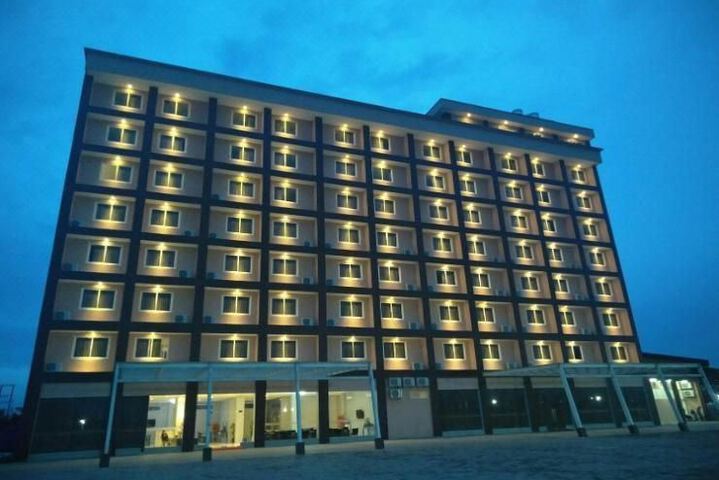 Exterior of Makmur Hotel & Convention Center