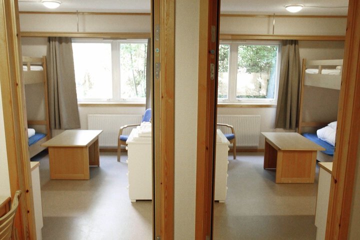 Room 5 of 32