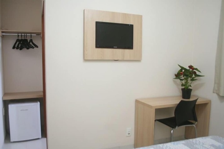 Room 18 of 50