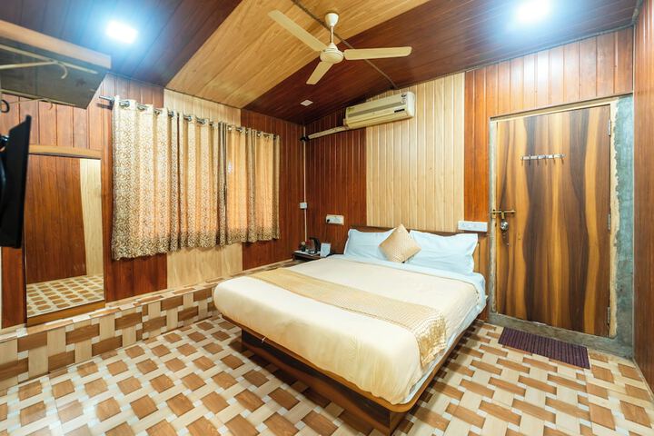 Room 42 of 55