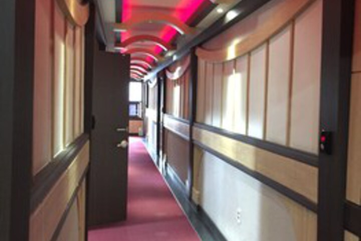 Ballroom/Hall 11 of 14