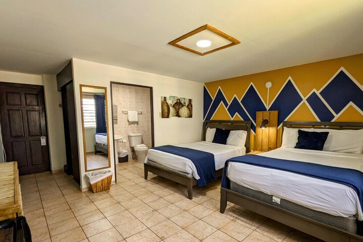 Room 15 of 25